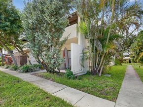 19220 NE 25th Ave 274B, Miami FL 33180