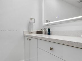 19220 NE 25th Ave 274B, Miami FL 33180