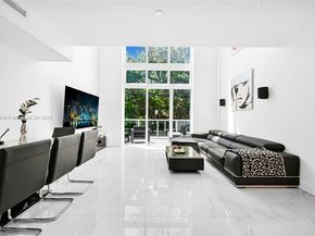 455 NE 39th St 205, Miami FL 33137