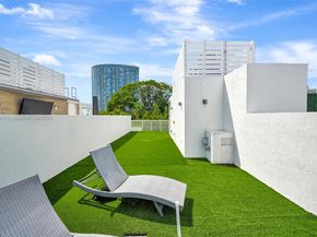 455 NE 39th St 205, Miami FL 33137