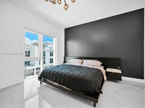 455 NE 39th St 205, Miami FL 33137
