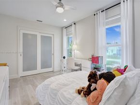 2210 NE 204th St, Miami FL 33180