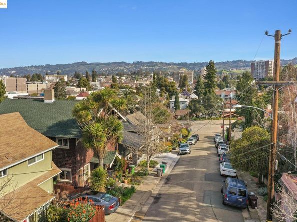 3537 Kempton, Oakland CA 94611