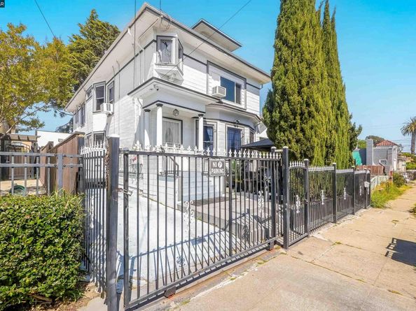 2510 E 21st ST, Oakland CA 94110