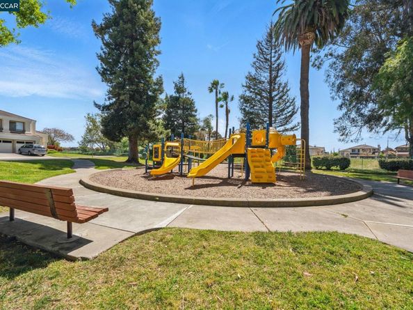30300 Meridien Cir, Union City CA 94587