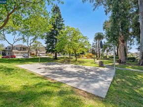30300 Meridien Cir, Union City CA 94587