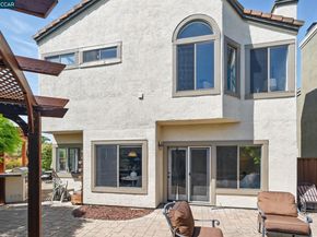 30300 Meridien Cir, Union City CA 94587