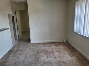 7231 Lockwood St, Oakland CA 94621