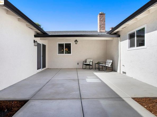 980 Oak St, Clayton CA 94517