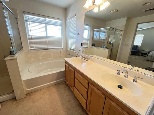 769 Bartlett Avenue, Hayward CA 94541