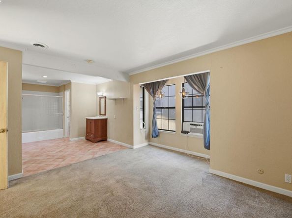 29673 Holiday St, Hayward CA 94544