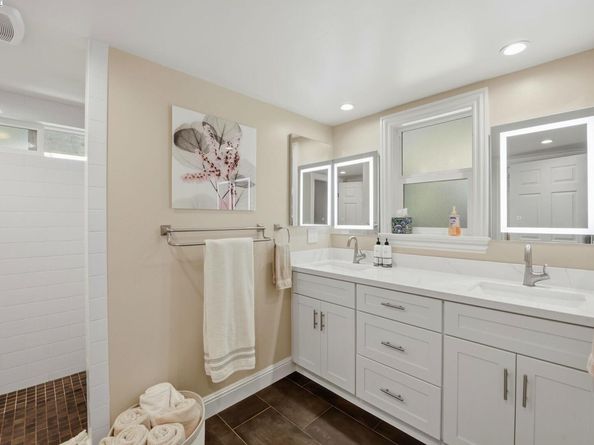 29673 Holiday St, Hayward CA 94544