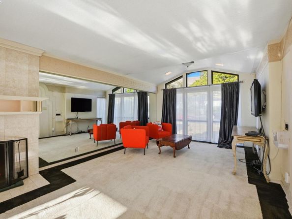 29673 Holiday St, Hayward CA 94544