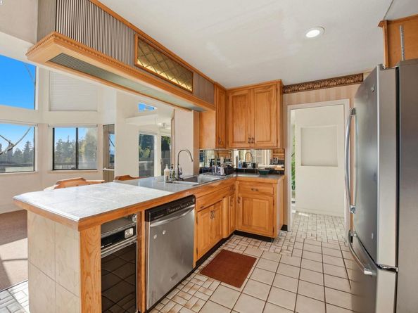 29673 Holiday St, Hayward CA 94544