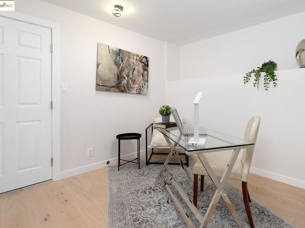 1515 Hampel St, Oakland CA 94602