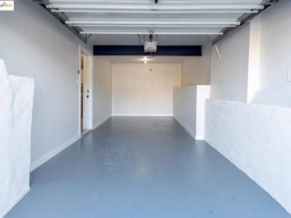 1515 Hampel St, Oakland CA 94602