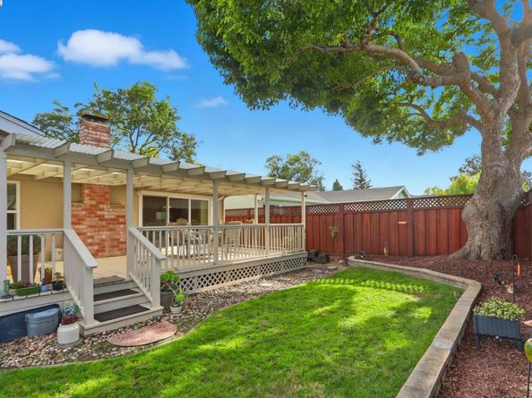 3155 Mackenzie Pl, Fremont CA 94536
