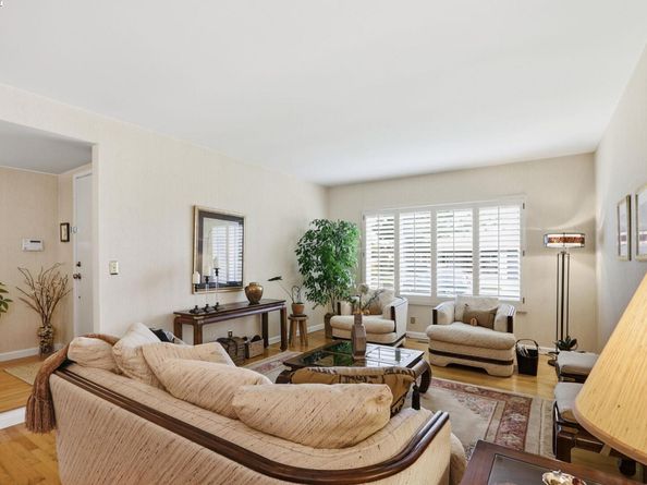 3155 Mackenzie Pl, Fremont CA 94536