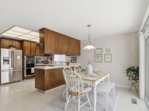 3155 Mackenzie Pl, Fremont CA 94536