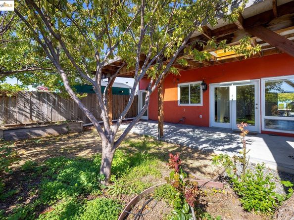 4610 Taft Ave, Richmond CA 94804