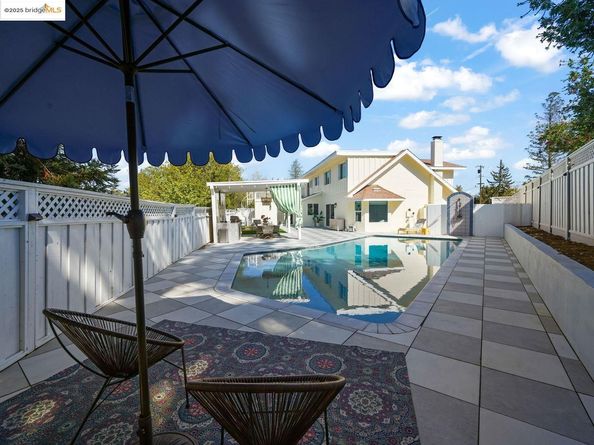 8 Skander CT, Pleasant Hill CA 94523