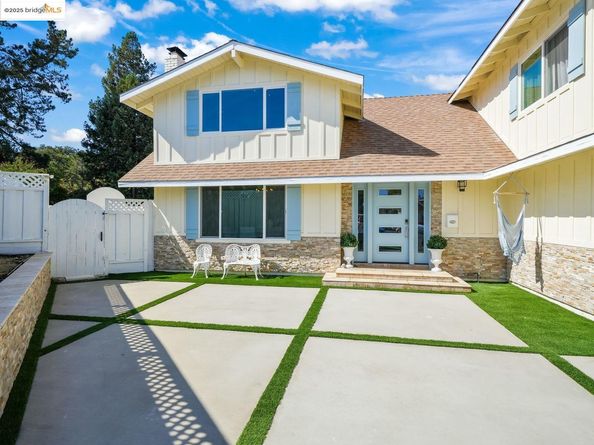 8 Skander CT, Pleasant Hill CA 94523