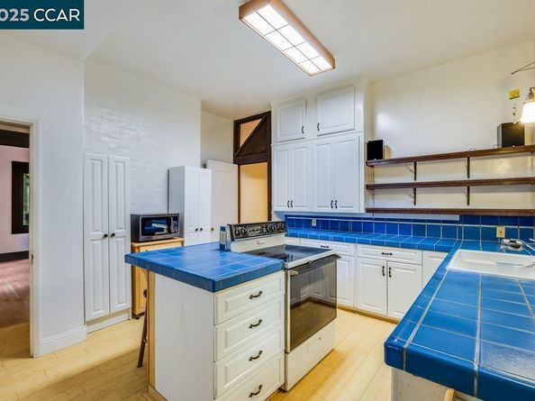 2519 Etna St 1, Berkeley CA 94704