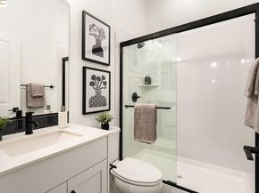 28942 Parkridge Loop 108, Hayward CA 94544