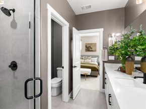 28942 Parkridge Loop 108, Hayward CA 94544