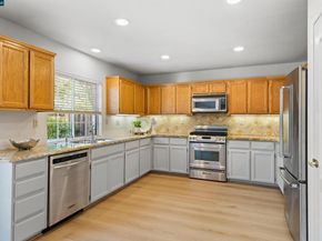 321 Liveoak Ct, Martinez CA 94553