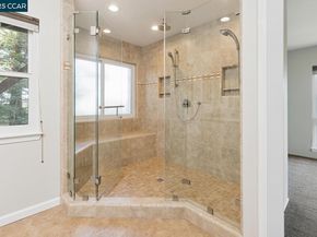 1087 Hillside Dr, Martinez CA 94553