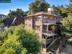 1087 Hillside Dr, Martinez CA 94553