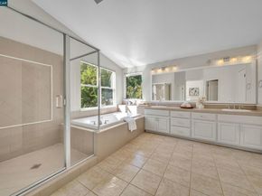 1040 Pebble Beach Dr, Clayton CA 94517