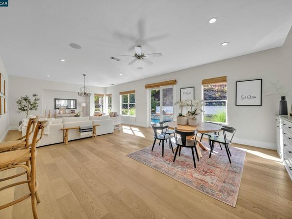 1040 Pebble Beach Dr, Clayton CA 94517