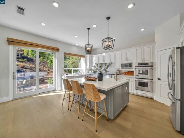 1040 Pebble Beach Dr, Clayton CA 94517