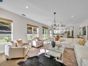 1040 Pebble Beach Dr, Clayton CA 94517
