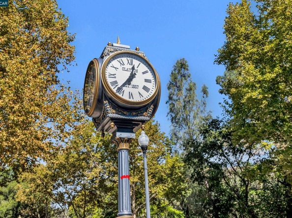 1040 Pebble Beach Dr, Clayton CA 94517
