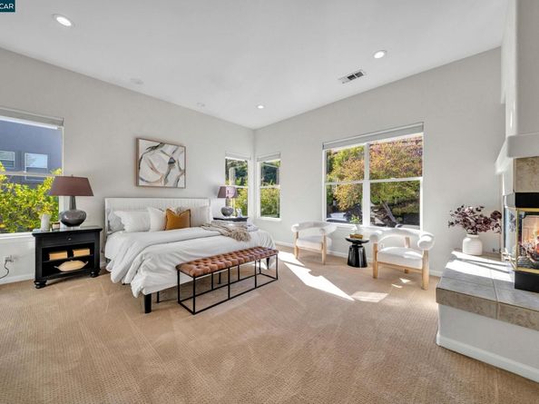 1040 Pebble Beach Dr, Clayton CA 94517
