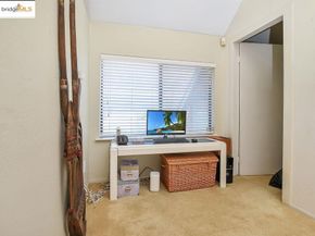 7141 Homewood Dr, Oakland CA 94611