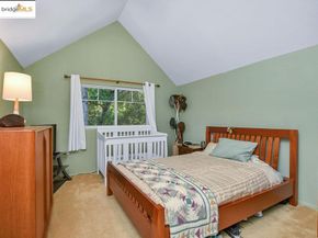 7141 Homewood Dr, Oakland CA 94611