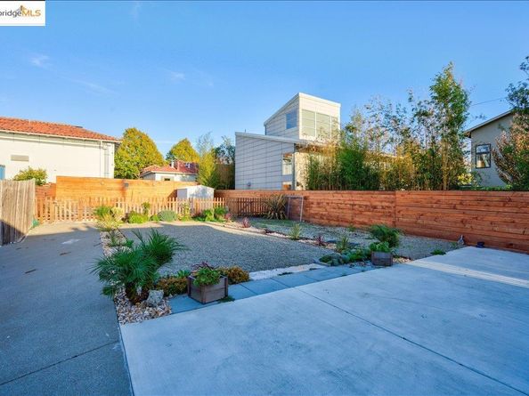 1607 10th St, Berkeley CA 94710