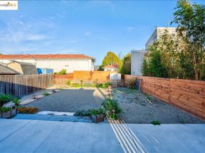 1607 10th St, Berkeley CA 94710