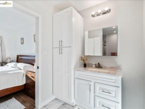 1607 10th St, Berkeley CA 94710