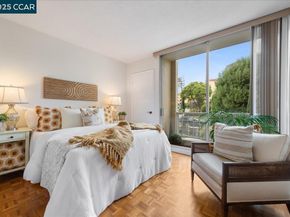 320 Lee St 202, Oakland CA 94610