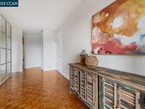 320 Lee St 202, Oakland CA 94610