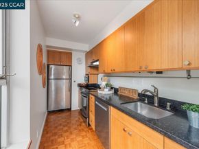 320 Lee St 202, Oakland CA 94610
