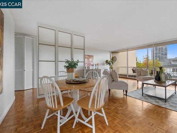 320 Lee St 202, Oakland CA 94610