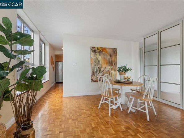 320 Lee St 202, Oakland CA 94610