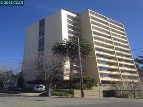 320 Lee St 202, Oakland CA 94610