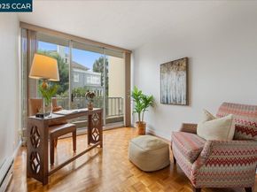 320 Lee St 202, Oakland CA 94610